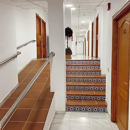 El Molino Hotel 2*